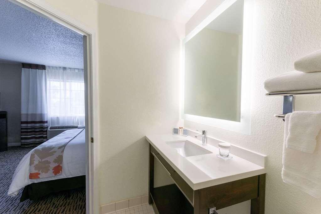 Mainstay Suites Louisville Jeffersontown Стая снимка